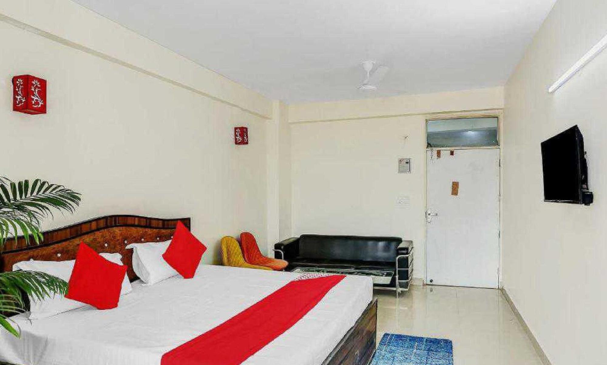 Hotel O Krishna Orchid Near Noida Sector 81 Metro Station Exterior photo